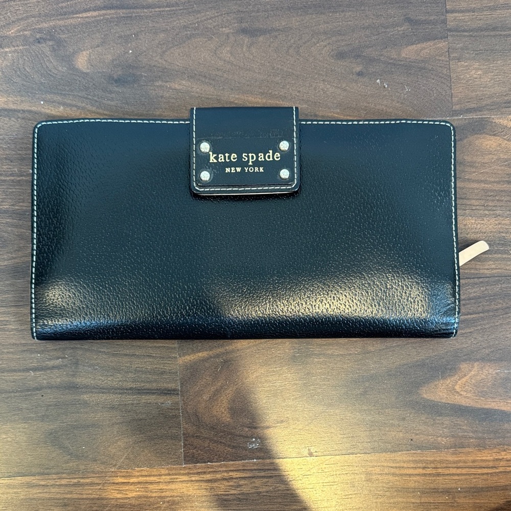 large Kate Spade Black Wallet